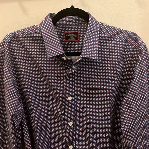 UNTUCKit Casual Button Down Shirt Long Sleeves Size Large Navy Blue & Red Print - Picture 2 of 8
